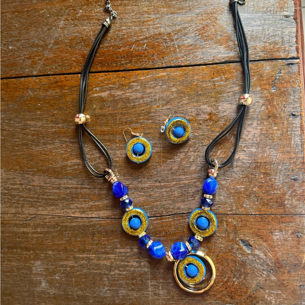 Elegant Blue and Gold Necklace and Earring Set